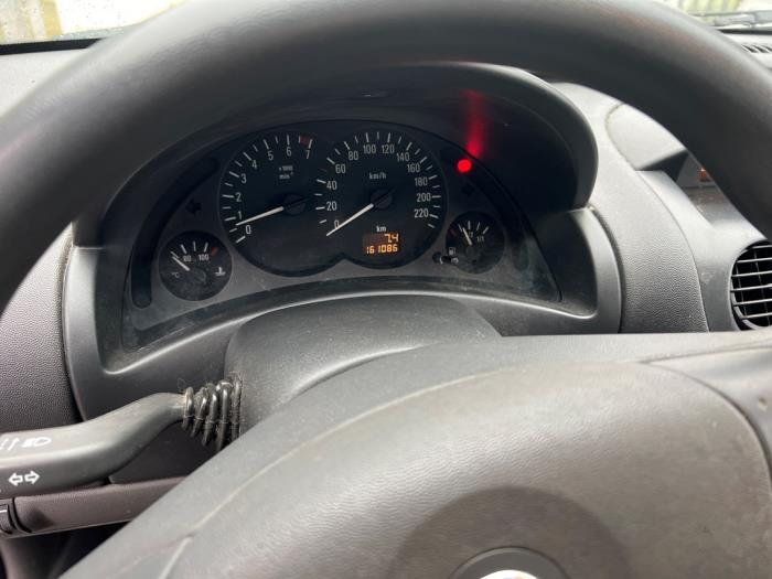 Opel Corsa C 1.2 16V Sloopvoertuig (2001, Grijs)