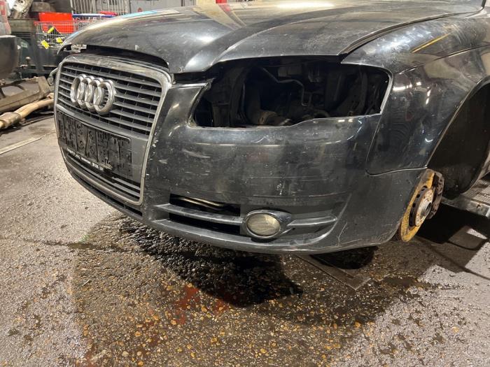 Audi A4 Avant 2.0 TDI 16V Sloopvoertuig (2006, Zwart)
