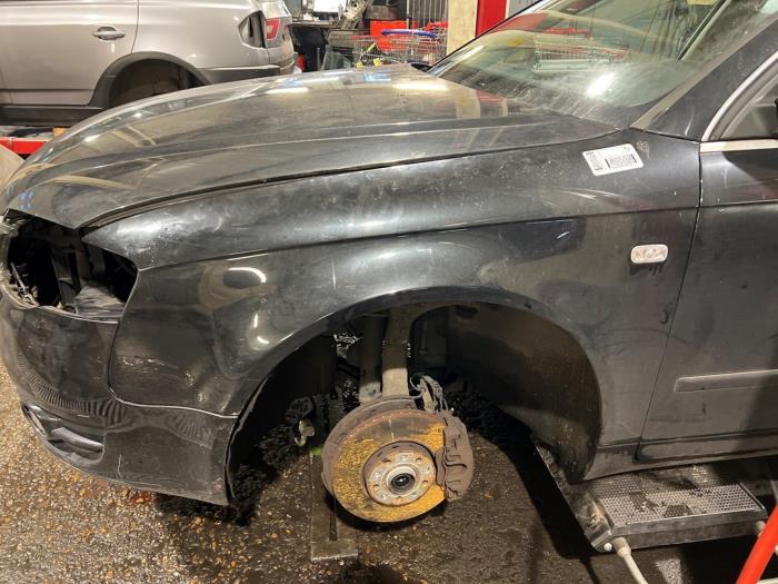 Audi A4 Avant 2.0 TDI 16V Sloopvoertuig (2006, Zwart)