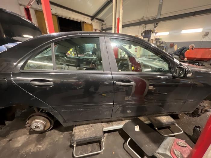 Mercedes C 1.8 C-180K 16V Sloopvoertuig (2002, Zwart)