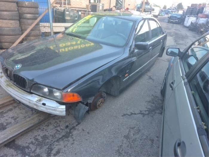 BMW 5 serie 520i 24V Sloopvoertuig (1998, Zwart)