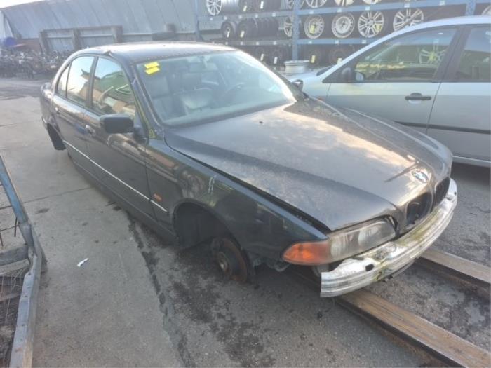 BMW 5 serie 520i 24V Sloopvoertuig (1998, Zwart)