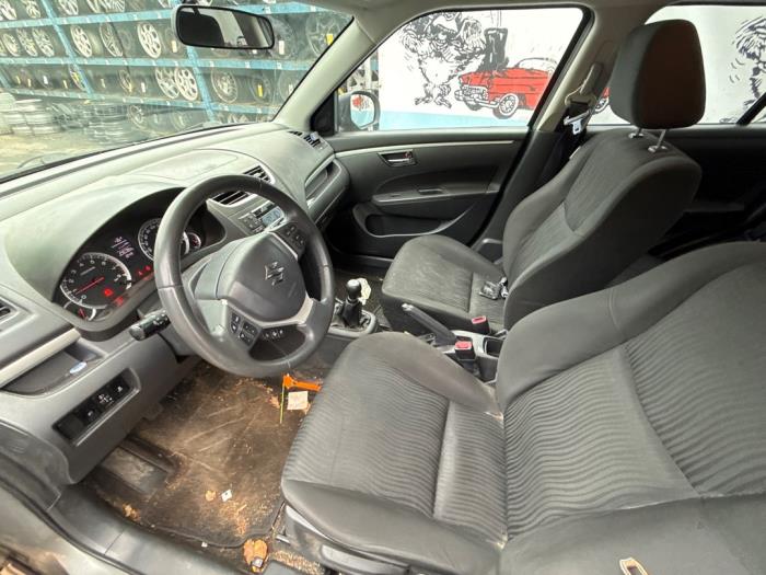 Suzuki Swift 1.2 16V Sloopvoertuig (2011, Grijs)