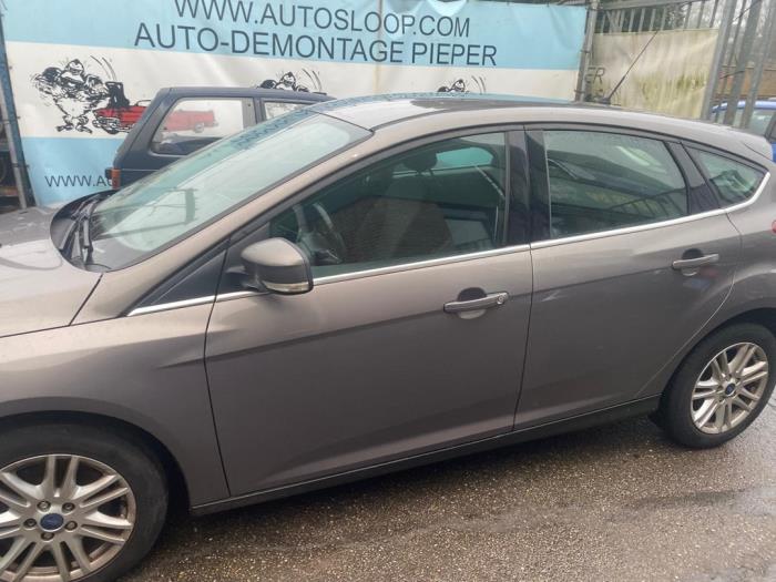 Ford Focus 3 1.0 Ti-VCT EcoBoost 12V 100 Sloopvoertuig (2012, Bruin)