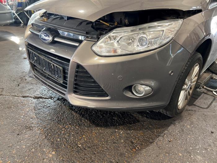 Ford Focus 3 1.0 Ti-VCT EcoBoost 12V 100 Sloopvoertuig (2012, Bruin)
