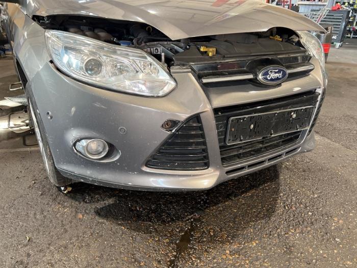Ford Focus 3 1.0 Ti-VCT EcoBoost 12V 100 Sloopvoertuig (2012, Bruin)