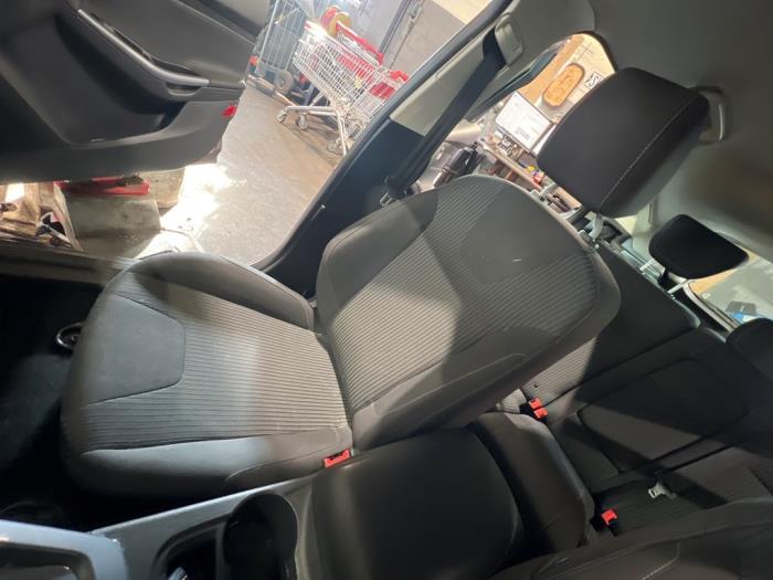 Ford Focus 3 1.0 Ti-VCT EcoBoost 12V 100 Sloopvoertuig (2012, Bruin)