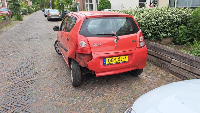 Suzuki Alto 1.0 12V Sloopvoertuig (2010, Rood)