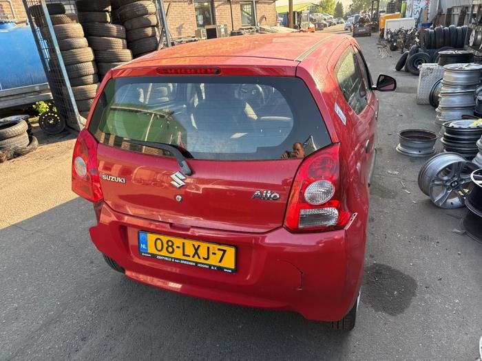 Suzuki Alto 1.0 12V Sloopvoertuig (2010, Rood)