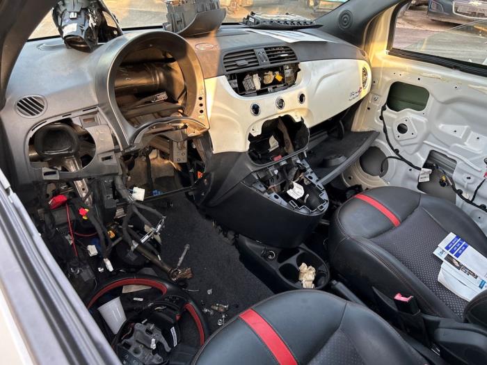 Fiat 500e Sloopvoertuig (2016)