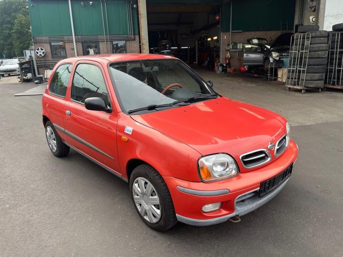 Nissan Micra 1.0 16V Sloopvoertuig (2001, Rood)