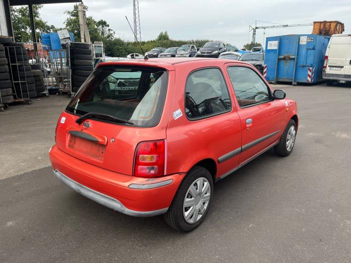 Nissan Micra 1.0 16V Sloopvoertuig (2001, Rood)