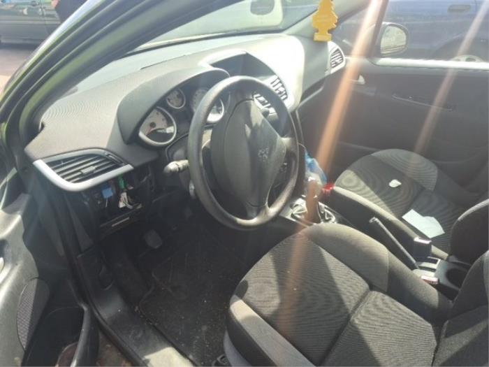 Peugeot 207/207+ 1.4 16V VTi Sloopvoertuig (2008, Grijs)