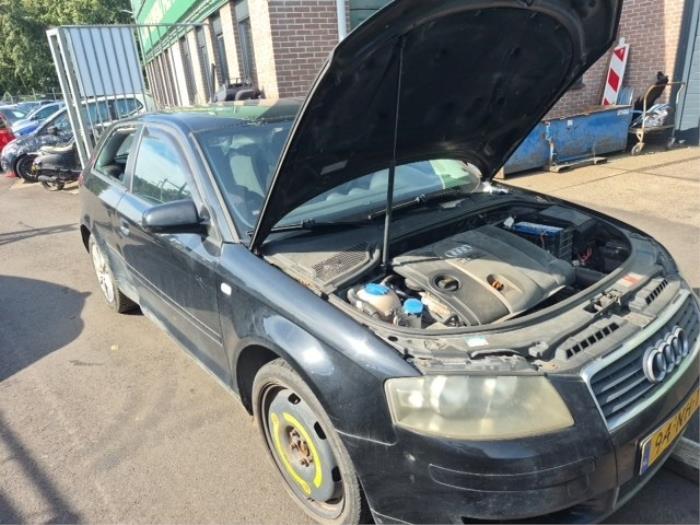 Audi A3 1.6 16V FSI Sloopvoertuig (2003, Zwart)