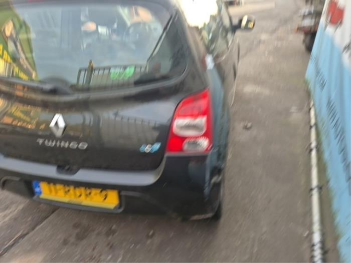 Renault Twingo II 1.2 16V Sloopvoertuig (2011, Zwart)