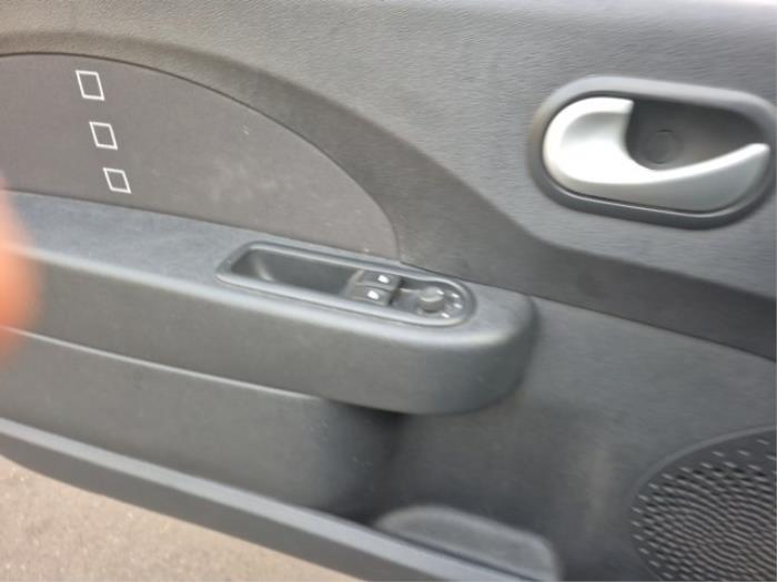 Renault Twingo II 1.2 16V Sloopvoertuig (2011, Zwart)