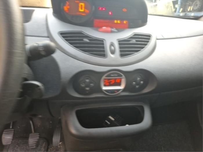 Renault Twingo II 1.2 16V Sloopvoertuig (2011, Zwart)