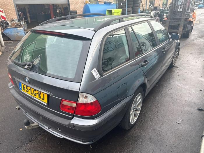 BMW 3 serie Touring 318i 16V Sloopvoertuig (2002, Grijs)