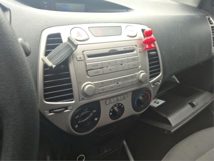 Hyundai i20 1.2i 16V Sloopvoertuig (2010, Wit)