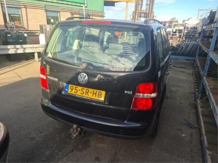 Volkswagen Touran 1.6 FSI 16V Sloopvoertuig (2006, Zwart)