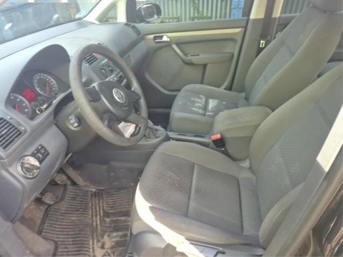 Volkswagen Touran 1.6 FSI 16V Sloopvoertuig (2006, Zwart)