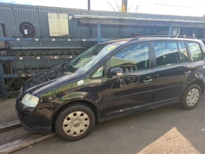 Volkswagen Touran 1.6 FSI 16V Sloopvoertuig (2006, Zwart)
