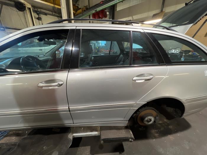 Mercedes C Combi 3.0 C-320 CDI V6 24V Sloopvoertuig (2006, Grijs)