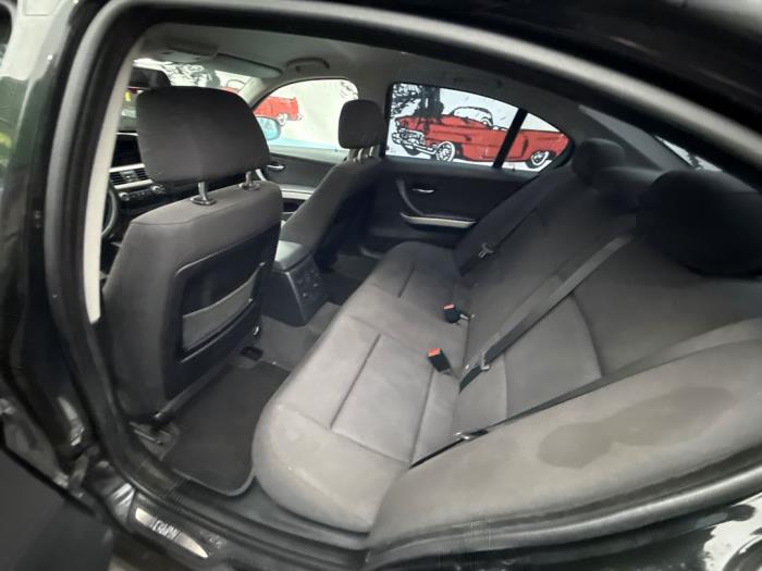 BMW 3 serie 318i 16V Sloopvoertuig (2009, Zwart)