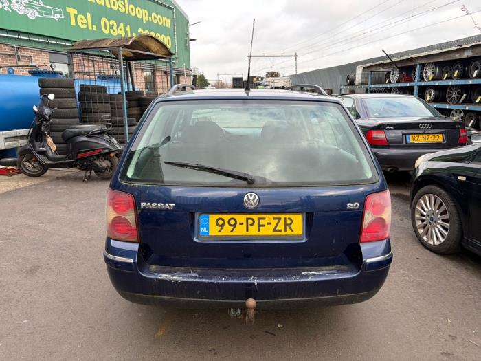 Volkswagen Passat Variant 2.0 20V Sloopvoertuig (2004, Blauw)