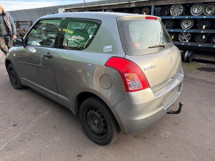 Suzuki Swift 1.3 VVT 16V Sloopvoertuig (2009, Grijs)