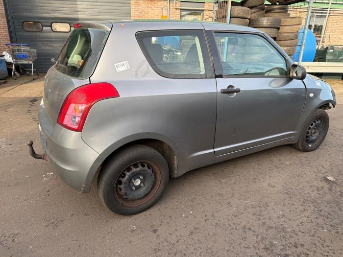 Suzuki Swift 1.3 VVT 16V Sloopvoertuig (2009, Grijs)