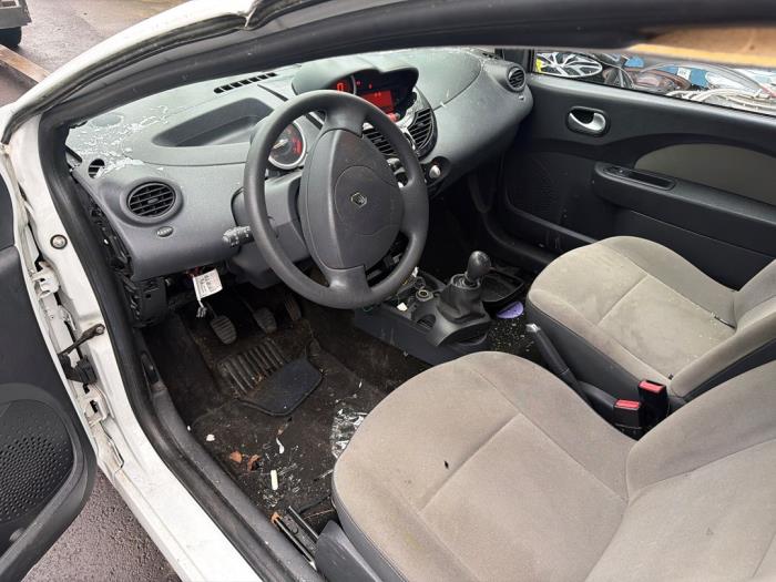 Renault Twingo II 1.2 16V Sloopvoertuig (2011, Wit)