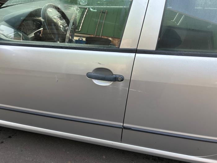 Skoda Fabia 1.4i 16V Sloopvoertuig (2006, Grijs)