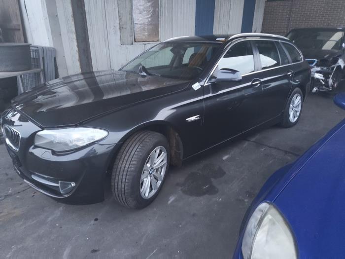 BMW 5 serie Touring 520i 16V Sloopvoertuig (2013, Grijs)