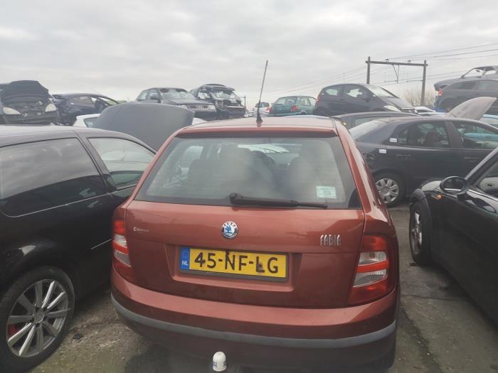 Skoda Fabia 1.4i 16V Sloopvoertuig (2003, Oranje)