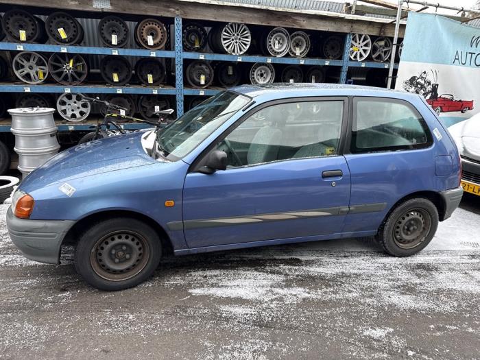 Toyota Starlet 1.3,XLi,GLi 16V Sloopvoertuig (1996, Blauw)