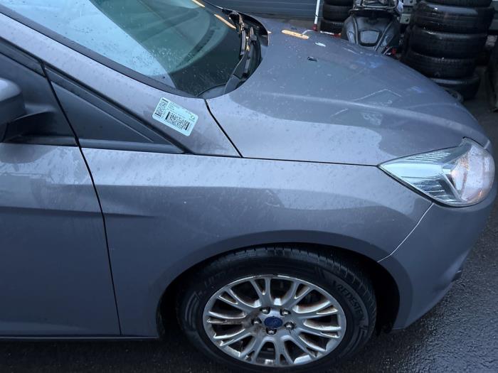 Ford Focus 3 1.0 Ti-VCT EcoBoost 12V 125 Sloopvoertuig (2013, Bruin)