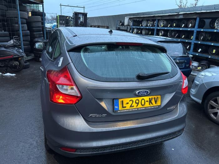 Ford Focus 3 1.0 Ti-VCT EcoBoost 12V 125 Sloopvoertuig (2013, Bruin)