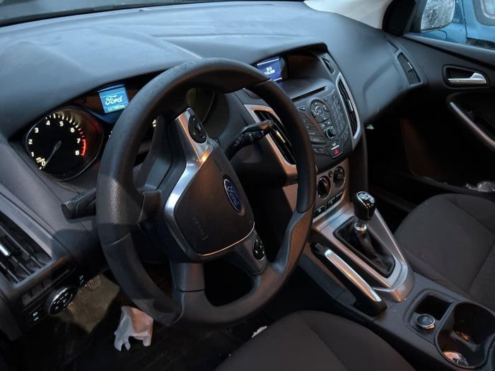 Ford Focus 3 1.0 Ti-VCT EcoBoost 12V 125 Sloopvoertuig (2013, Bruin)