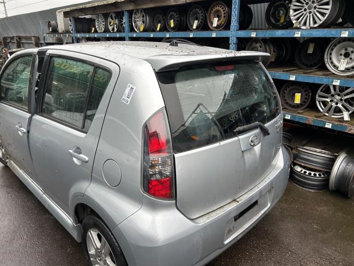 Daihatsu Sirion 2 1.3 16V DVVT Sloopvoertuig (2009, Grijs)