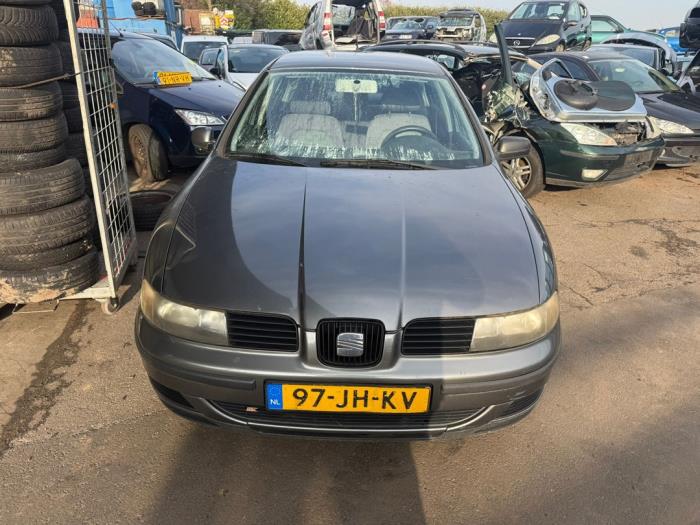 Seat Leon 1.6 16V Sloopvoertuig (2002, Grijs)