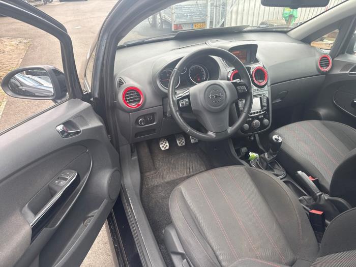 Opel Corsa D 1.3 CDTi 16V ecoFLEX Sloopvoertuig (2011, Zwart)