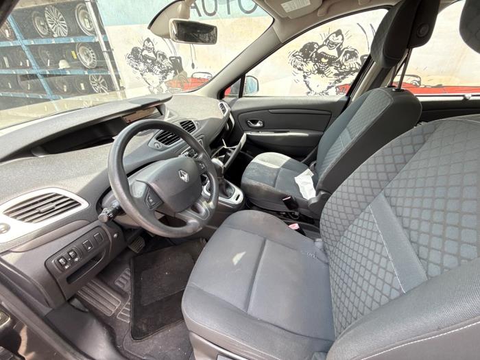 Renault Scénic III 2.0 16V CVT Sloopvoertuig (2010, Zwart)