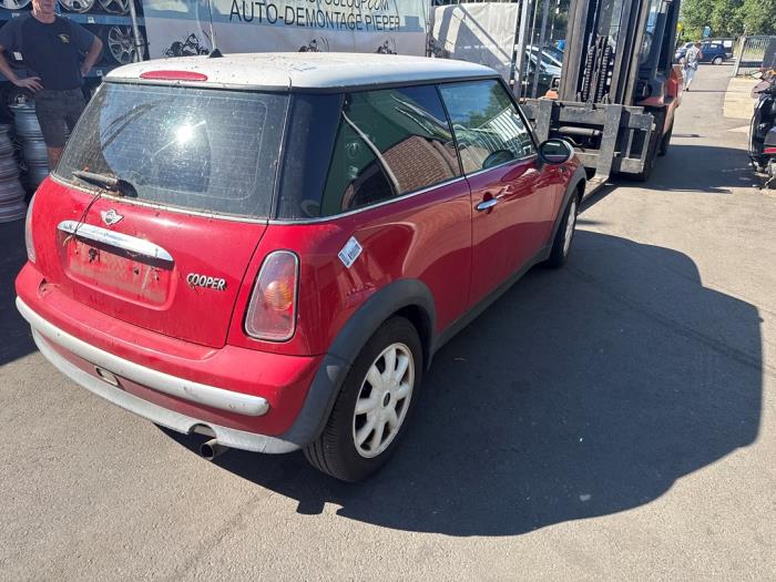 Mini Mini 1.6 16V Cooper Sloopvoertuig (2001, Rood)