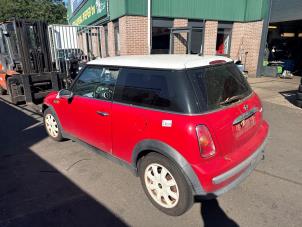 Mini Mini 1.6 16V Cooper Sloopvoertuig (2001, Rood)