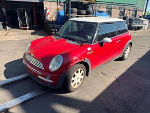 Mini Mini 1.6 16V Cooper Sloopvoertuig (2001, Rood)
