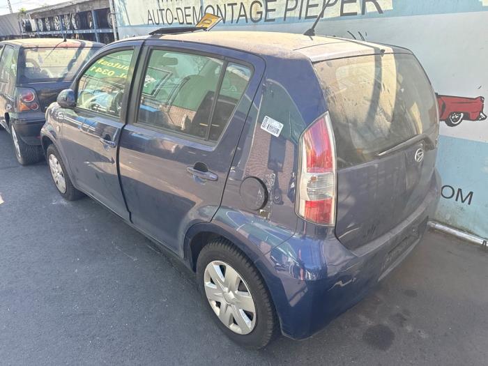 Daihatsu Sirion 2 1.0 12V DVVT Sloopvoertuig (2006, Blauw)