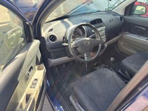 Daihatsu Sirion 2 1.0 12V DVVT Sloopvoertuig (2006, Blauw)