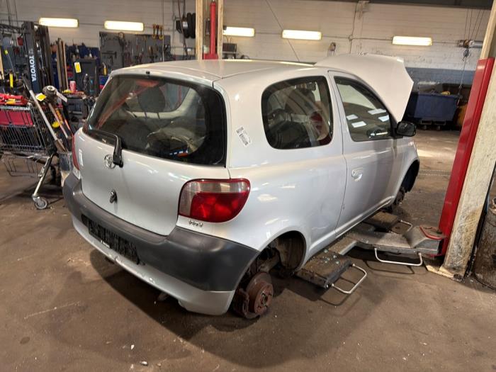 Toyota Yaris 1.0 16V VVT-i  (Sloop)