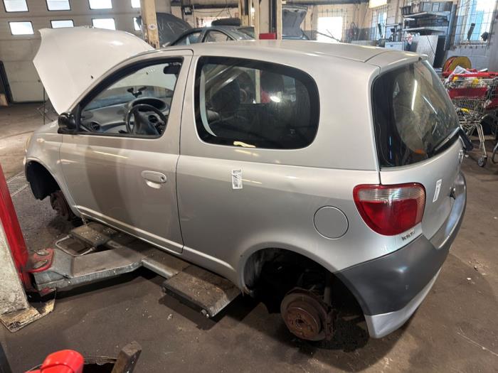Toyota Yaris 1.0 16V VVT-i Sloopvoertuig (2001, Grijs)